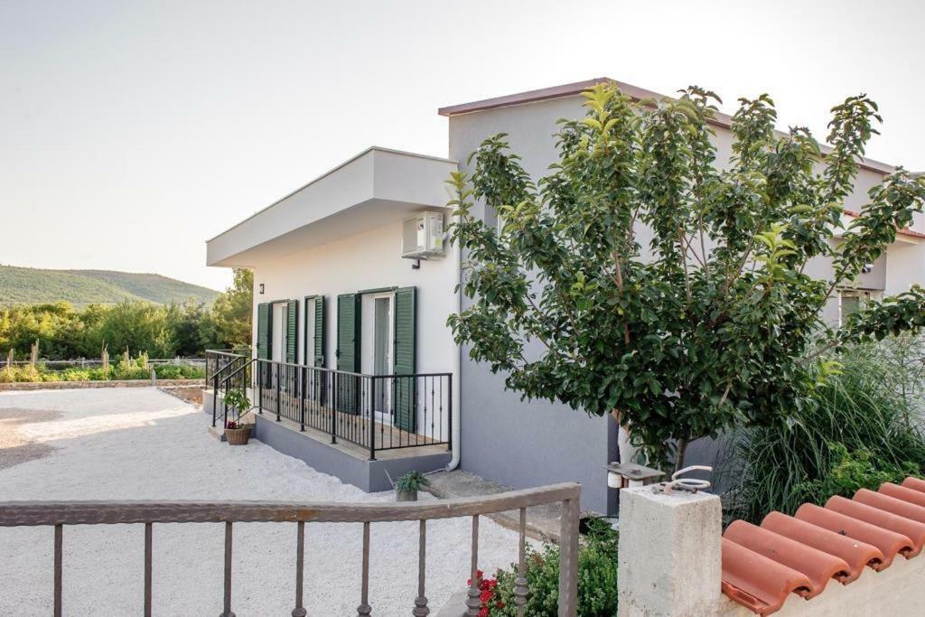 Kalauz Rooms Lozovac Luaran gambar